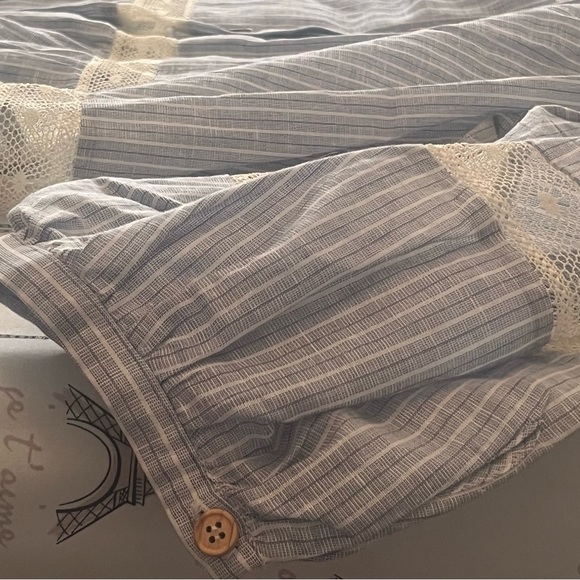 Women’s Blue and Cream Pinstriped Tunic Blouse with Lace Trim - Picture 4 of 5